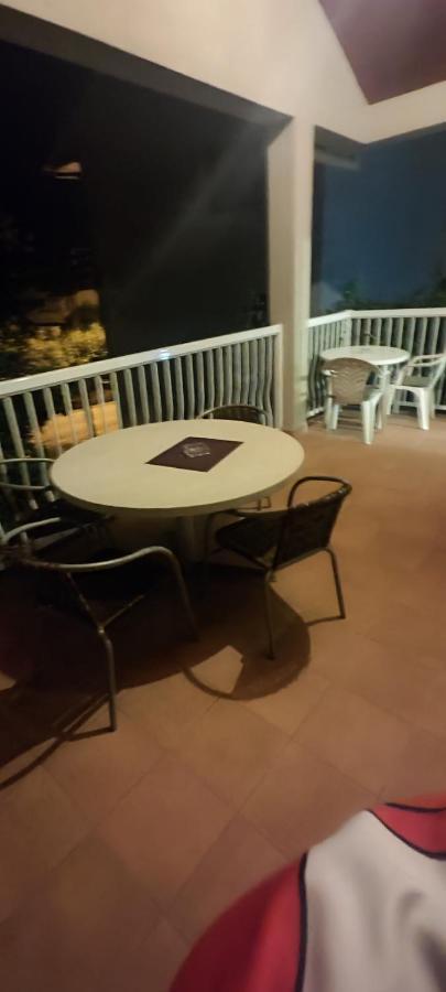 Guest House Karlo Бибинье Экстерьер фото