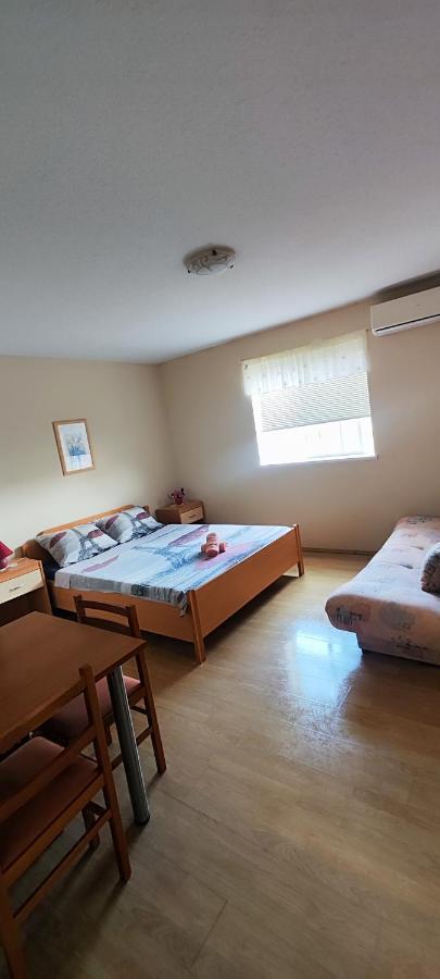 Guest House Karlo Бибинье Экстерьер фото