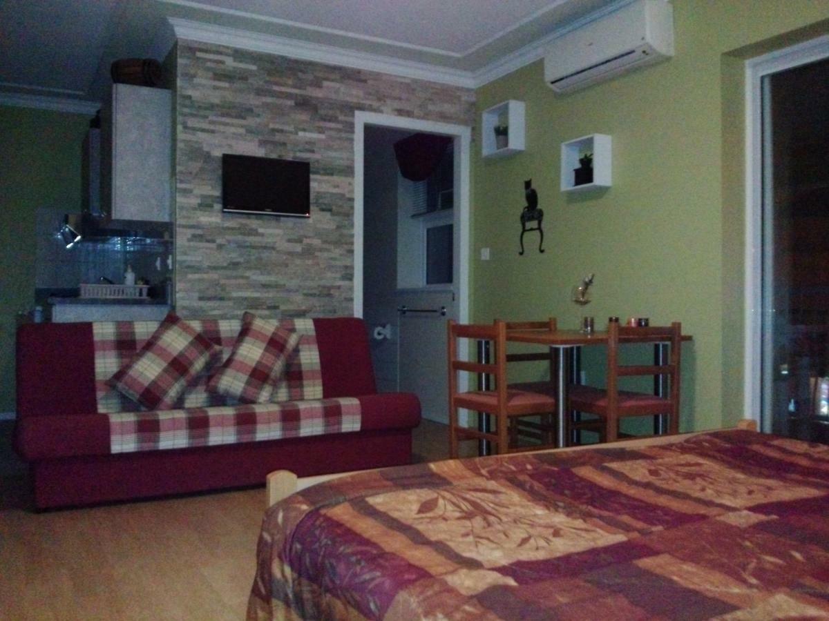 Guest House Karlo Бибинье Экстерьер фото